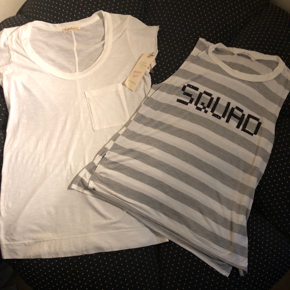 🎁Bundle Deal🎁 2 Tops!! Click on me!!